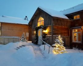 thumb-saija-lodge-nieuw-buitenkant