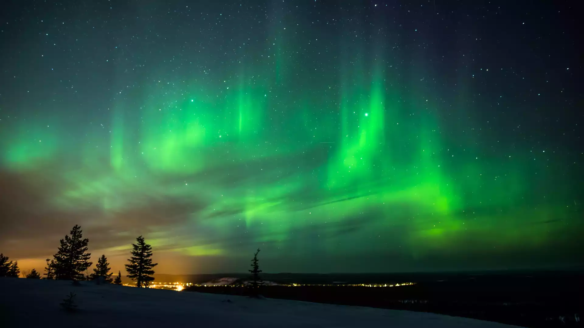 Arctic sauna world en noorderlicht spotten