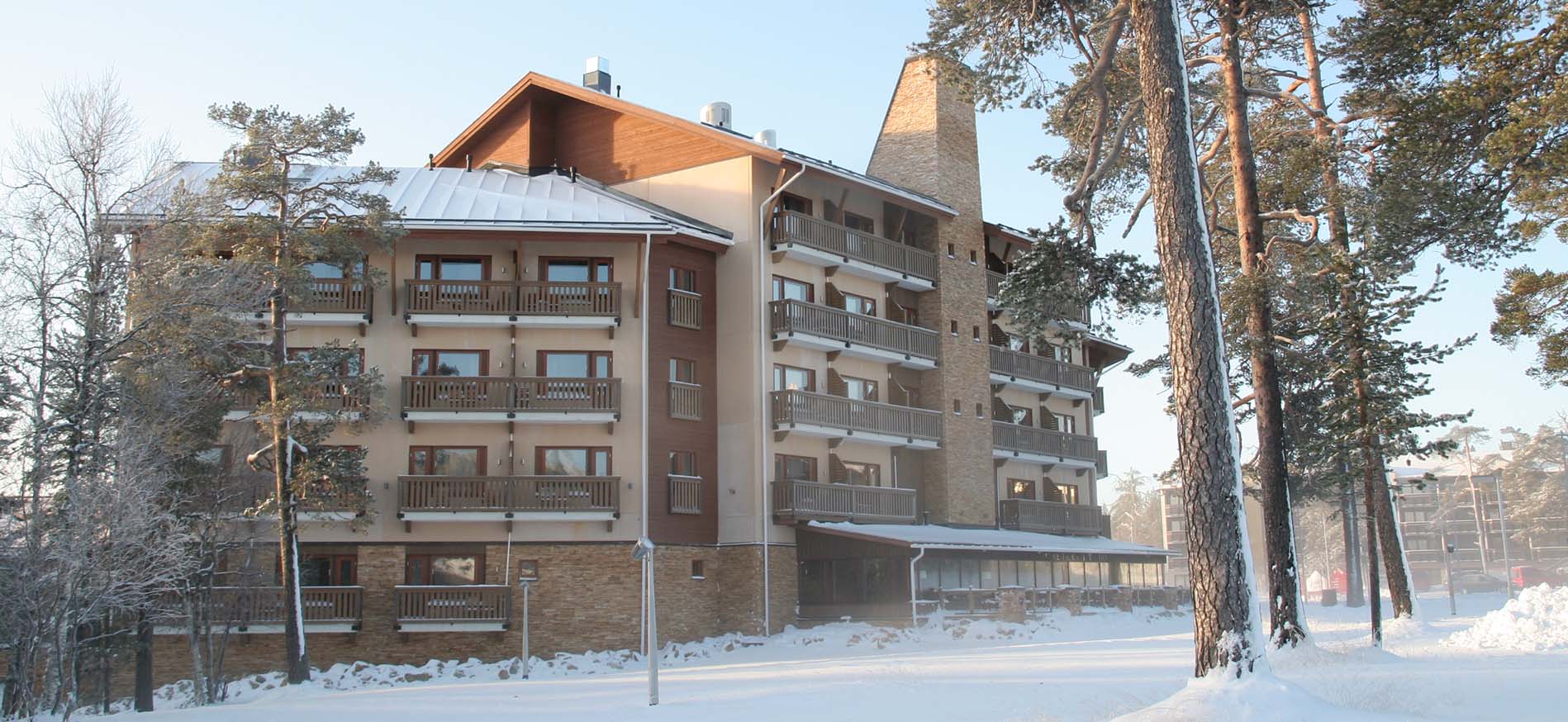 santas-hotel-tunturi-header