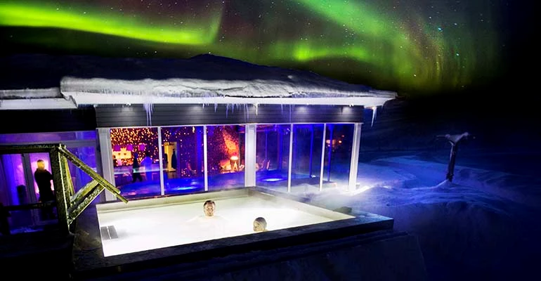 Camp Ripan aurora spa buiten